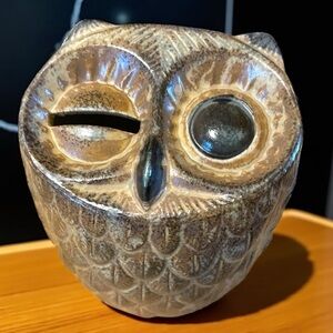 Winking owl bank, from 1970’s, ceramic, original stopper, no cracks or chips